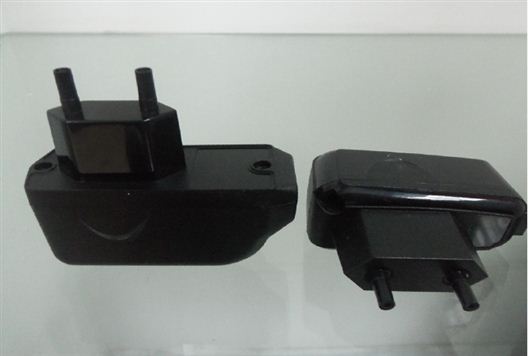供应塑料模具，模具加工，注塑生产手机产品