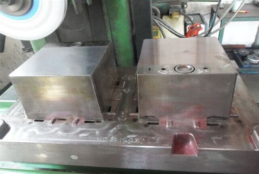 旭锦专业定制模具，塑胶模具，模具加工