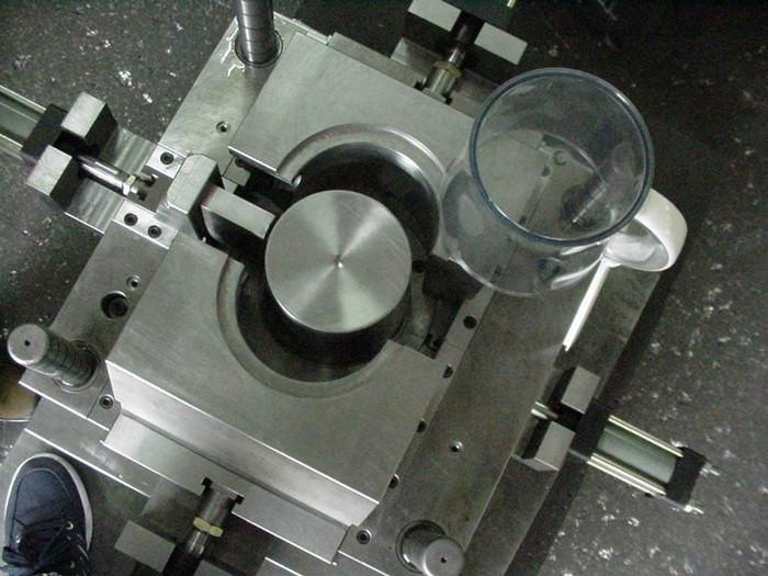 模具制造,汽车配件塑料模具,玩具塑料模具,家电塑料